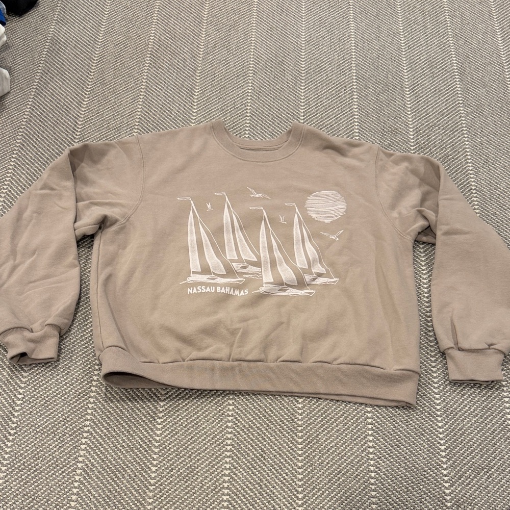Hollister Beige Sweatshirt with Sailboat Design